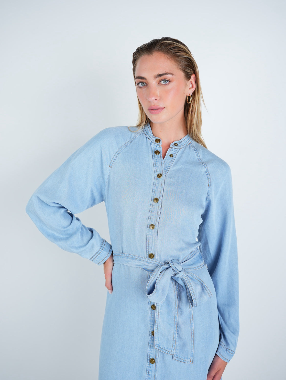 Denim Look Buttoned Belted Midi Dress