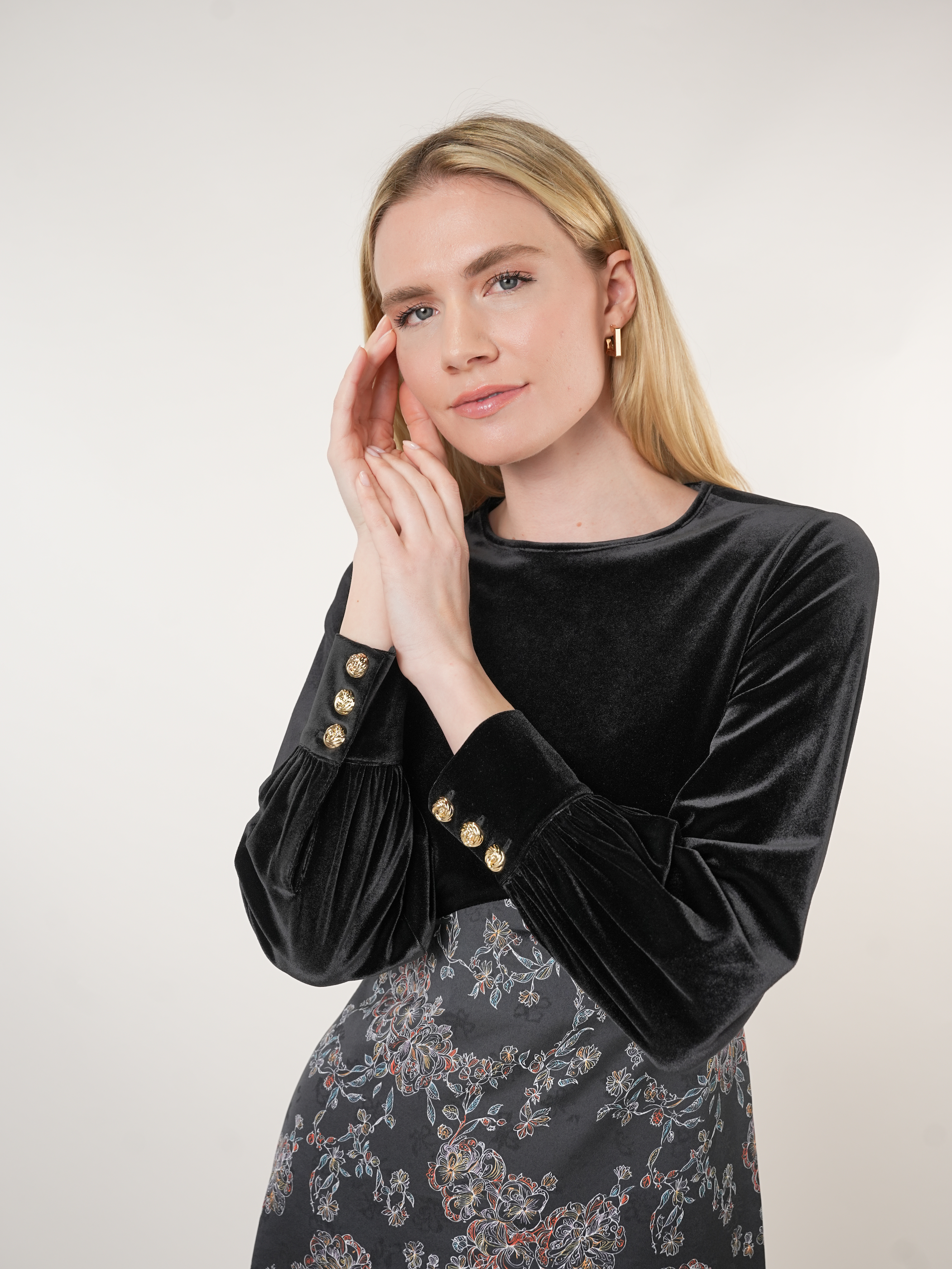 Velvet Inverted V-Waist Midi Dress